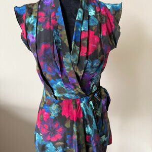Fei Size 2 Multicolor Bold Wrap Cap Sleeveless Blouse